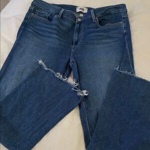 PAIGE Dark Blue Frayed Ankle Jean
Colette Crop Flare size 32